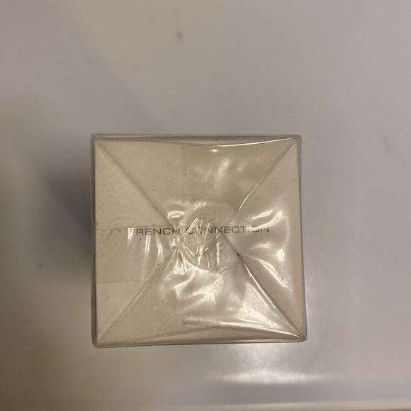 French Connection Eau de Toilette Fragrance 3.8 ounces - Picture 2 of 3